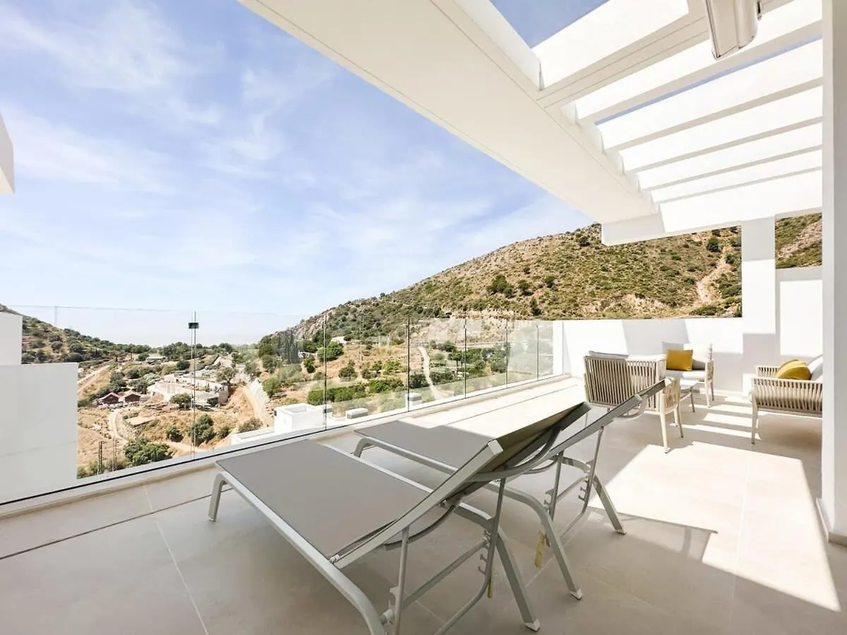Luxury Palo Alto Apartment Ocean Views 마르베야